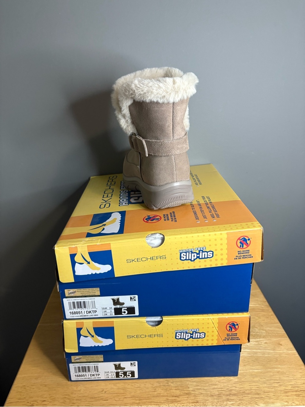 Skechers Hands Free Slip-ins Easy Going Dreamers Faux Fur Boots NIB 5.5 - Picture 4 of 7